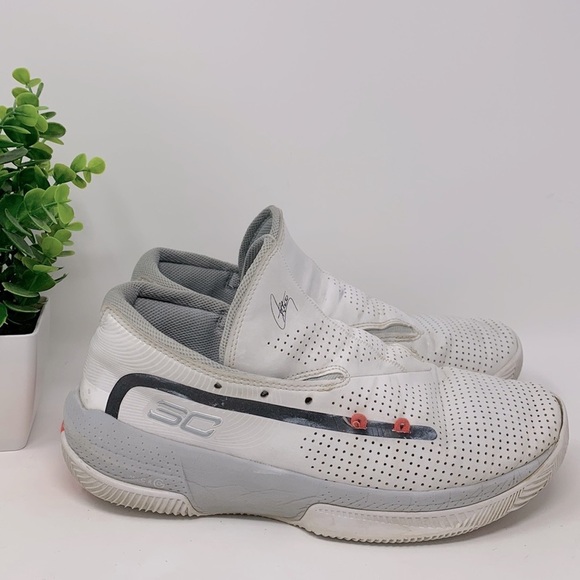 Under Armour Steph Curry Shoes - Picture 1 of 13